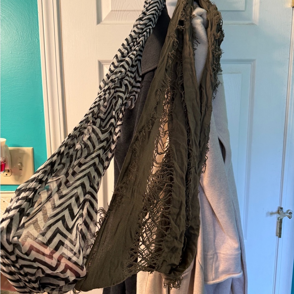 Colorful Patterned Scarves Collection - Picture 2 of 4